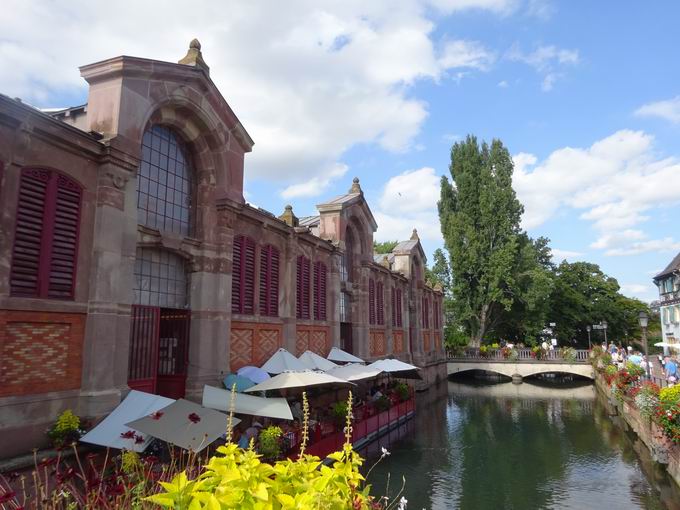 Lauch an Markthalle Colmar