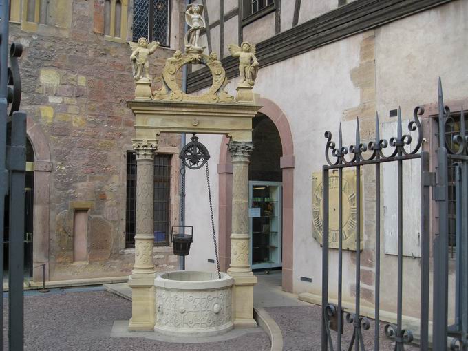 Brunnenanlage Unterlinden-Museum Colmar