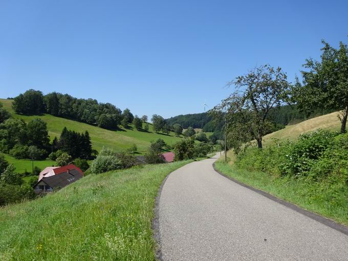 Hnersedelstrae: Blick Scheerwirtshof