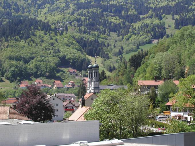 Katholische Pfarrkirche Todtnau: Ostansicht