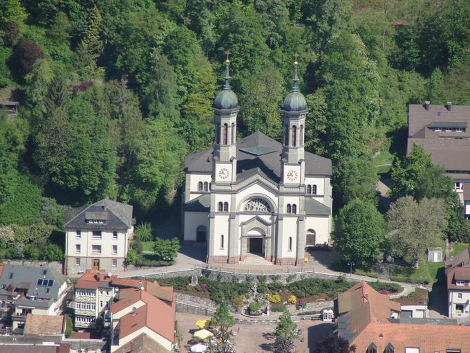 Sdansicht Kirche St. Johannes der Tufer in Todtnau